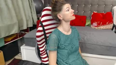 Snapshot of kellynumber chatting on May 14, 1:56 am kelly online show from May 14, 1:56 am