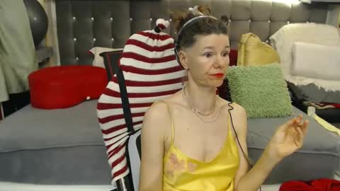 Snapshot of kellynumber chatting on June 4, 7:53 pm kelly online show from June 4, 7:53 pm