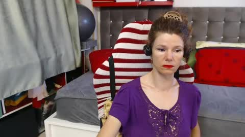 Snapshot of kellynumber chatting on July 1, 4:51 pm kelly online show from July 1, 4:51 pm