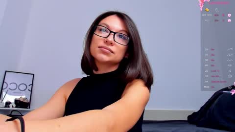 Snapshot of kellysmits chatting on March 17, 5:11 am kellysmits online show from March 17, 5:11 am