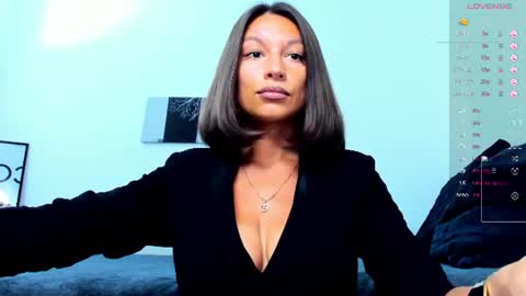 Snapshot of kellysmits chatting on June 22, 5:10 pm kellysmits online show from June 22, 5:10 pm
