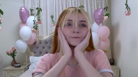 Kelly Stoneys online show from February 21, 6:18 am