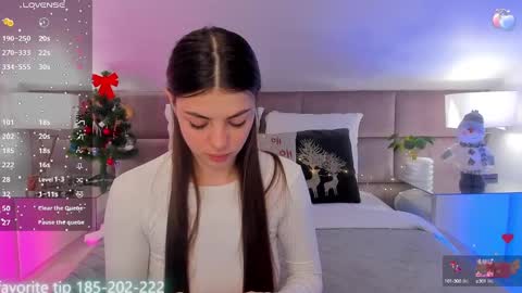 kelsi_di online show from December 17, 6:24 am