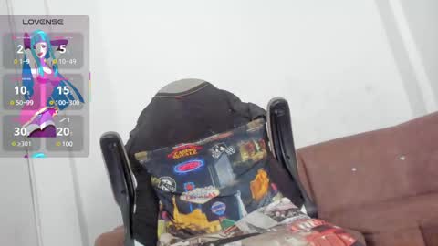 Snapshot of kelsi_steele chatting on February 18, 6:37 am kelsi_steele online show from February 18, 6:37 am