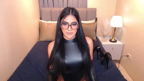 kelsie_silva online show from December 5, 6:55 am