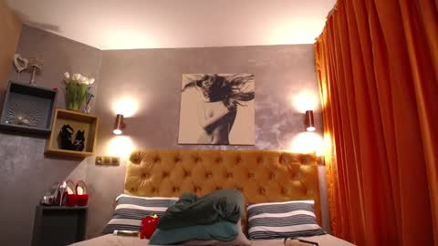 kelsikarterr online show from December 30, 6:20 am