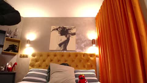 kelsikarterr online show from January 20, 4:54 am