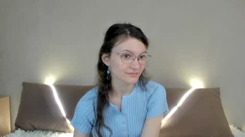 Snapshot of kelsirabenold chatting on April 16, 5:19 am Kelsirabenold online show from April 16, 5:19 am