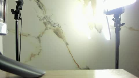 Snapshot of kelsseyanders chatting on April 7, 12:27 pm online show from April 7, 12:27 pm