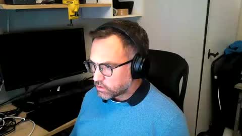 Snapshot of kelvin06133 chatting on December 21, 11:34 pm kelvin06133 online show from December 21, 11:34 pm