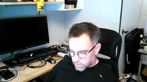 Snapshot of kelvin06133 chatting on December 26, 11:57 pm kelvin06133 online show from December 26, 11:57 pm