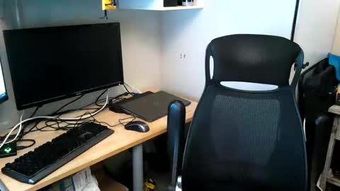 Snapshot of kelvin06133 chatting on January 7, 10:30 pm kelvin06133 online show from January 7, 10:30 pm