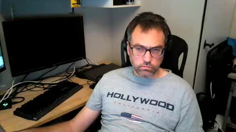 Snapshot of kelvin06133 chatting on January 10, 11:29 pm kelvin06133 online show from January 10, 11:29 pm