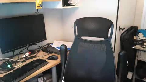 Snapshot of kelvin06133 chatting on February 5, 9:40 pm kelvin06133 online show from February 5, 9:40 pm