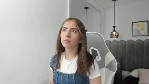 Snapshot of kely_morgan chatting on May 15, 11:06 am Kely online show from May 15, 11:06 am