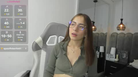 Snapshot of kely_morgan chatting on May 16, 11:09 am Kely online show from May 16, 11:09 am