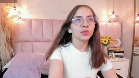 Snapshot of kely_morgan chatting on June 3, 3:09 am Kely online show from June 3, 3:09 am