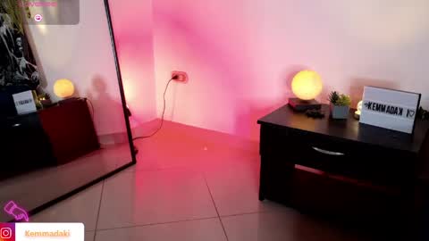 Snapshot of kemmadakii chatting on April 17, 8:12 pm Kemma online show from April 17, 8:12 pm