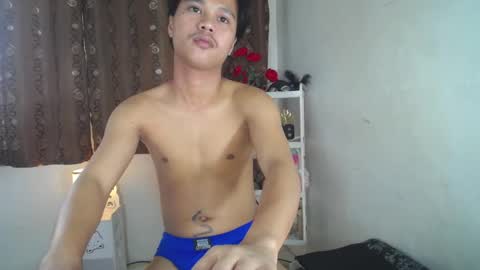 Snapshot of ken8804 chatting on March 25, 7:36 am ken8804 online show from March 25, 7:36 am