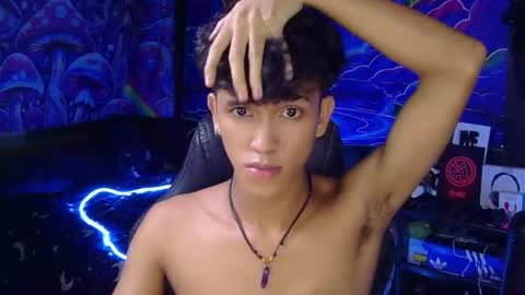 Ken online show from July 23, 9:24 pm
