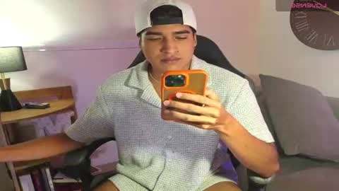 ken_blaker online show from June 24, 11:20 am