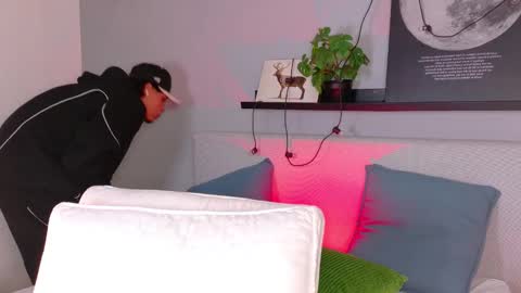   online show from March 13, 11:06 am