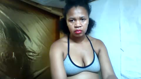 Snapshot of kenalie chatting on June 4, 7:09 pm Kenalie online show from June 4, 7:09 pm