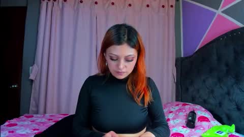 Kendarl Colins online show from May 23, 3:01 am