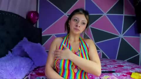 Kendarl Colins online show from July 10, 4:17 am