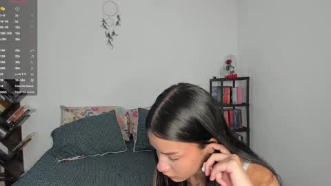 Kendal online show from December 23, 3:01 pm