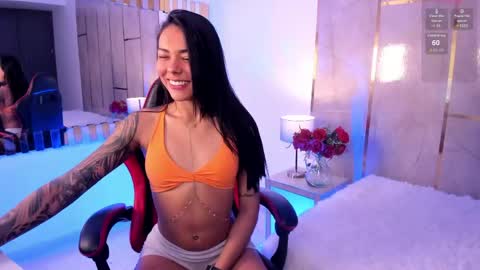Snapshot of kendaljacobs chatting on May 19, 12:11 pm kendall online show from May 19, 12:11 pm