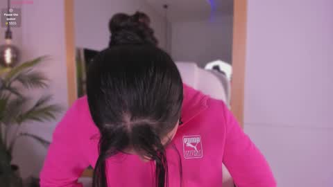    online show from October 18, 11:55 am