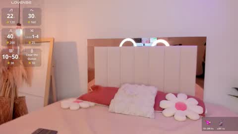   online show from March 6, 8:27 pm