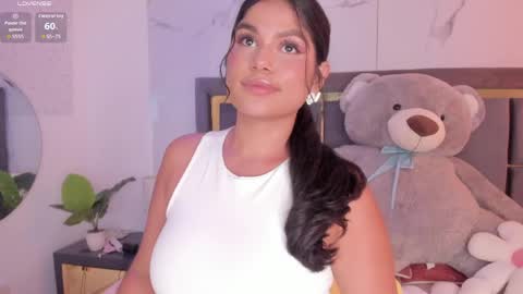   online show from March 26, 9:53 pm