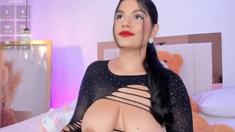   online show from March 27, 9:25 pm