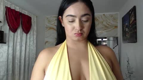 kendall  online show from November 24, 6:02 am