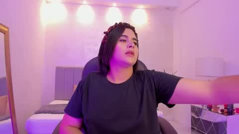 kendall_roous online show from October 17, 9:06 pm