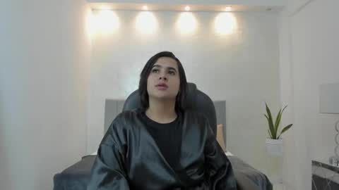 kendall_roous online show from October 18, 12:06 pm