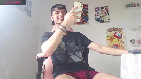 Snapshot of kendall_ros chatting on January 3, 5:20 pm kendall ross online show from January 3, 5:20 pm