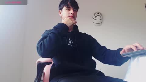 kendall ross online show from February 6, 4:54 pm