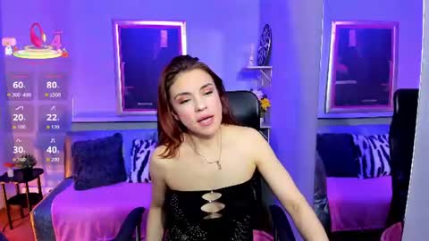 Snapshot of kendallwood_ chatting on July 22, 3:53 am Kendall online show from July 22, 3:53 am