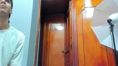 kendra and liam online show from October 15, 11:32 am