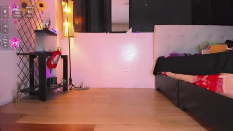 Kendra Bailey online show from June 11, 12:32 am