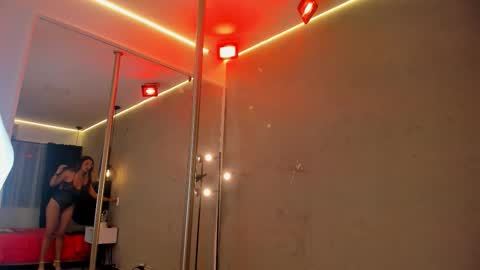 Kendra London online show from November 14, 11:31 am