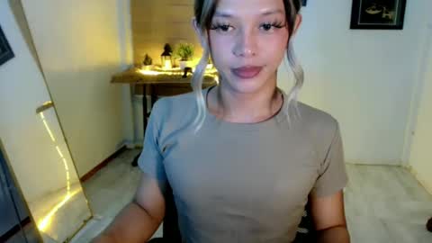 kendra_lunaxx online show from May 30, 8:11 am