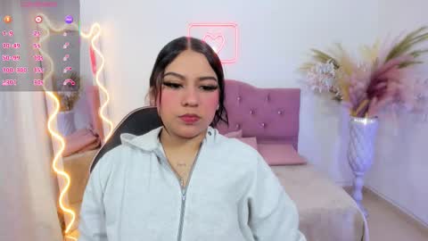 Snapshot of kendra_tay chatting on December 1, 3:00 am kendra online show from December 1, 3:00 am