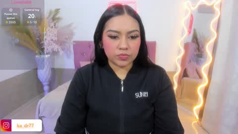 Snapshot of kendra_tay chatting on February 1, 3:05 am kendra online show from February 1, 3:05 am