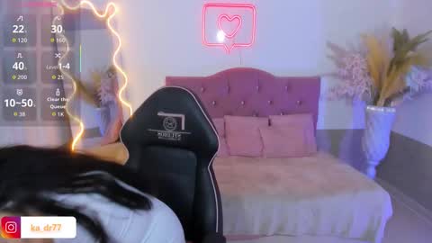 Snapshot of kendra_tay chatting on February 23, 3:26 am kendra online show from February 23, 3:26 am