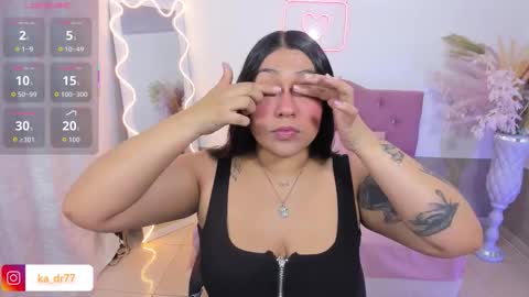 Snapshot of kendra_tay chatting on March 29, 3:50 am kendra online show from March 29, 3:50 am