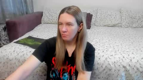 Kendra online show from June 1, 11:17 pm